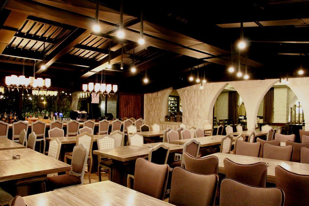 Urban Faqra Hotel Mzaar Kfardebian Exterior foto